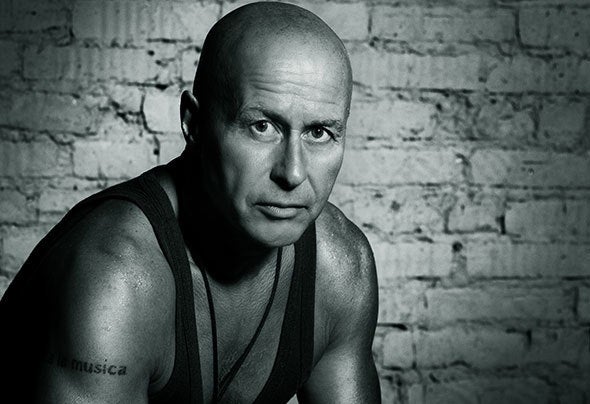 Graham Gold publishes eclectic playlist for Esta La Musica 369