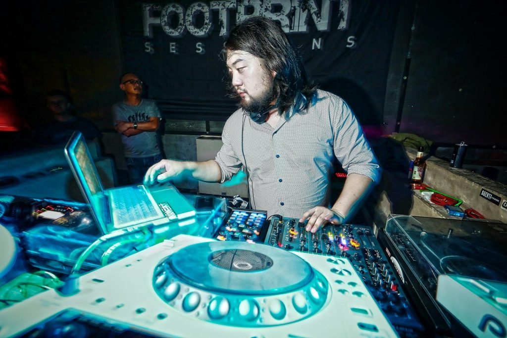 Bicycle Corporation guest Hu Yang for ‘Roots’ 153.