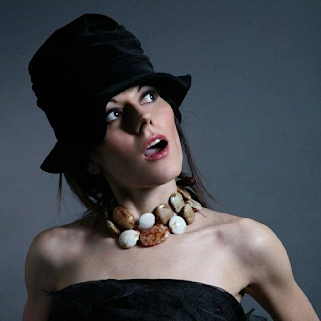 ‘El Brujo and The Wild Bunch’ episode 36 features Kika Terremoto.