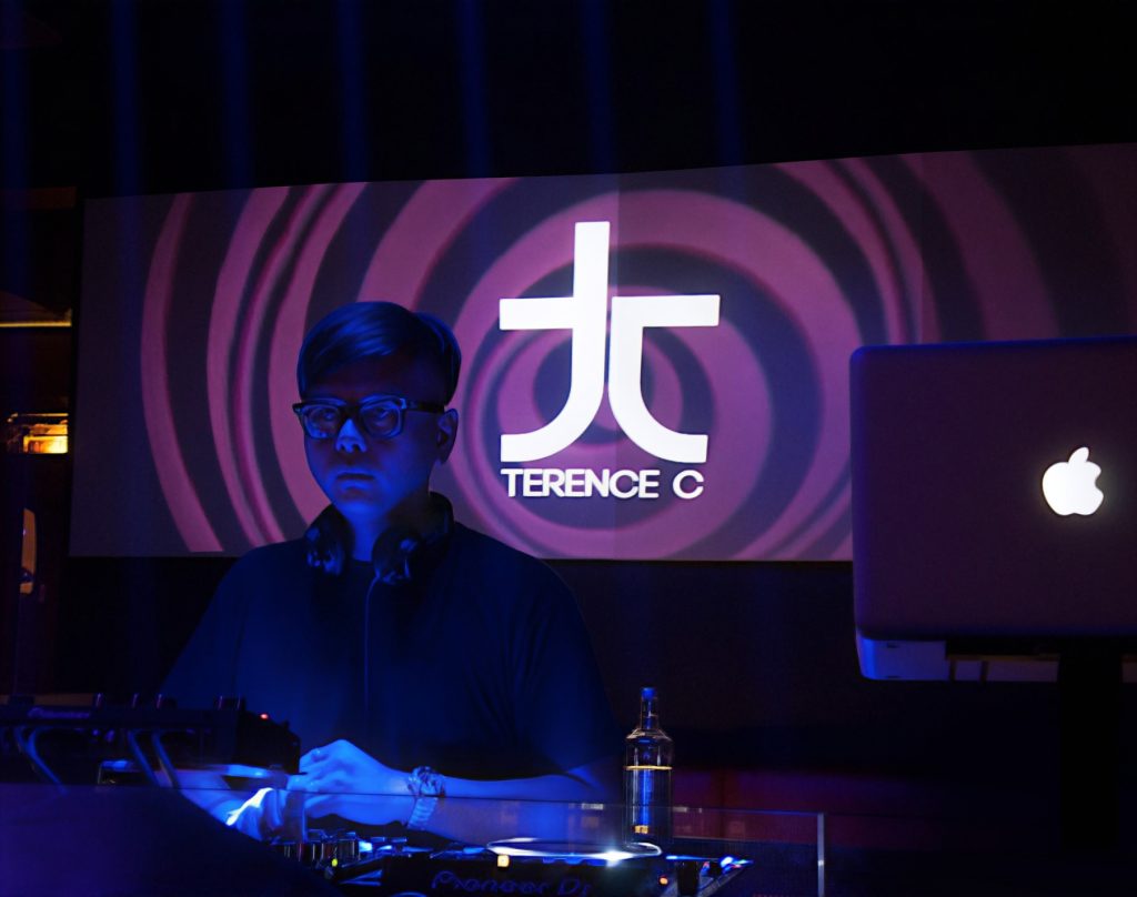 Bicycle Corporation guest DJ Terence C for Electronic Roots 145