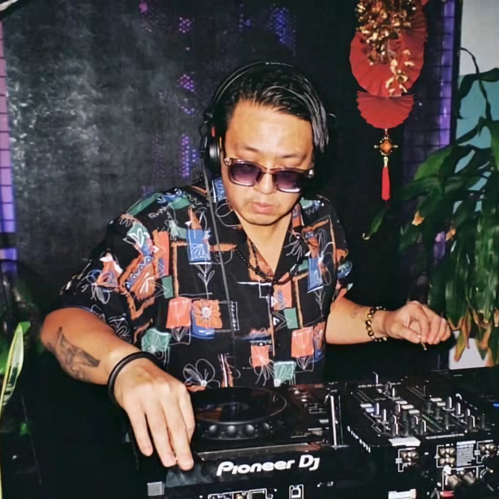 Bicycle Corporation guest DJ Manny for Electronic Roots 103.