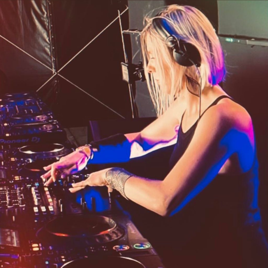 After Hours 612 features Hypnotised, and guest DJ ZiVa.