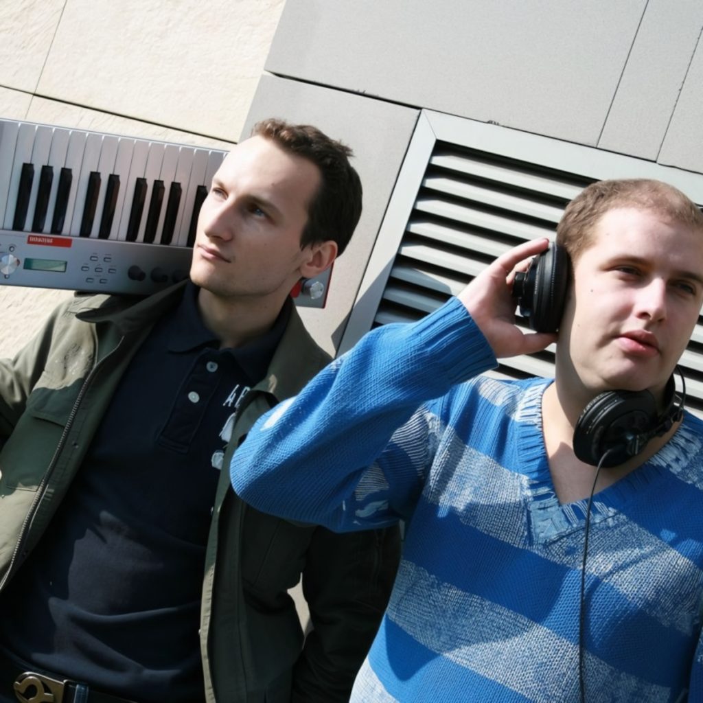 Ukrainian duo Istar Project to start new show.
