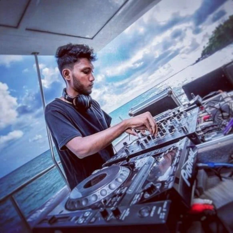 Rumesh Announces Guest For ‘Petrichor’ 75 With Alpha21.