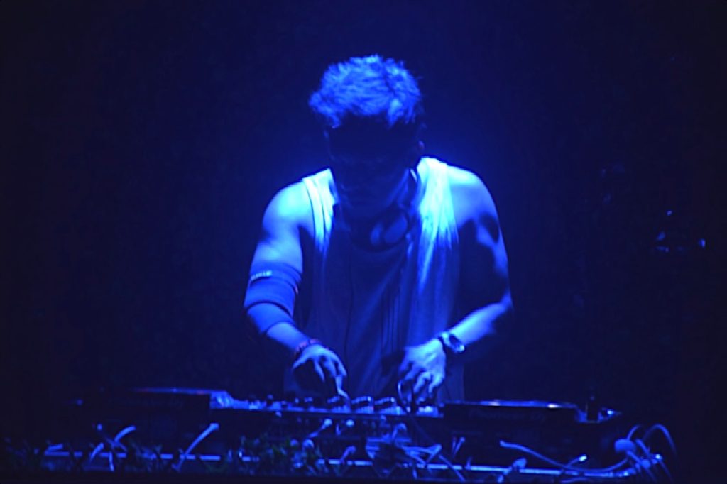 DJ Kafka publishes the tracklist for episode 15.