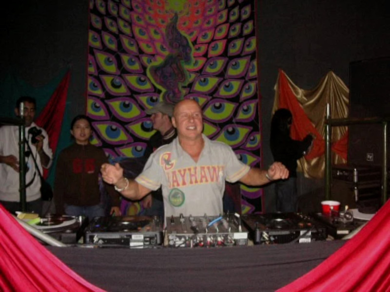 DJ Graham Gold publishes the playlist for ‘Esta La Musica’ 559.