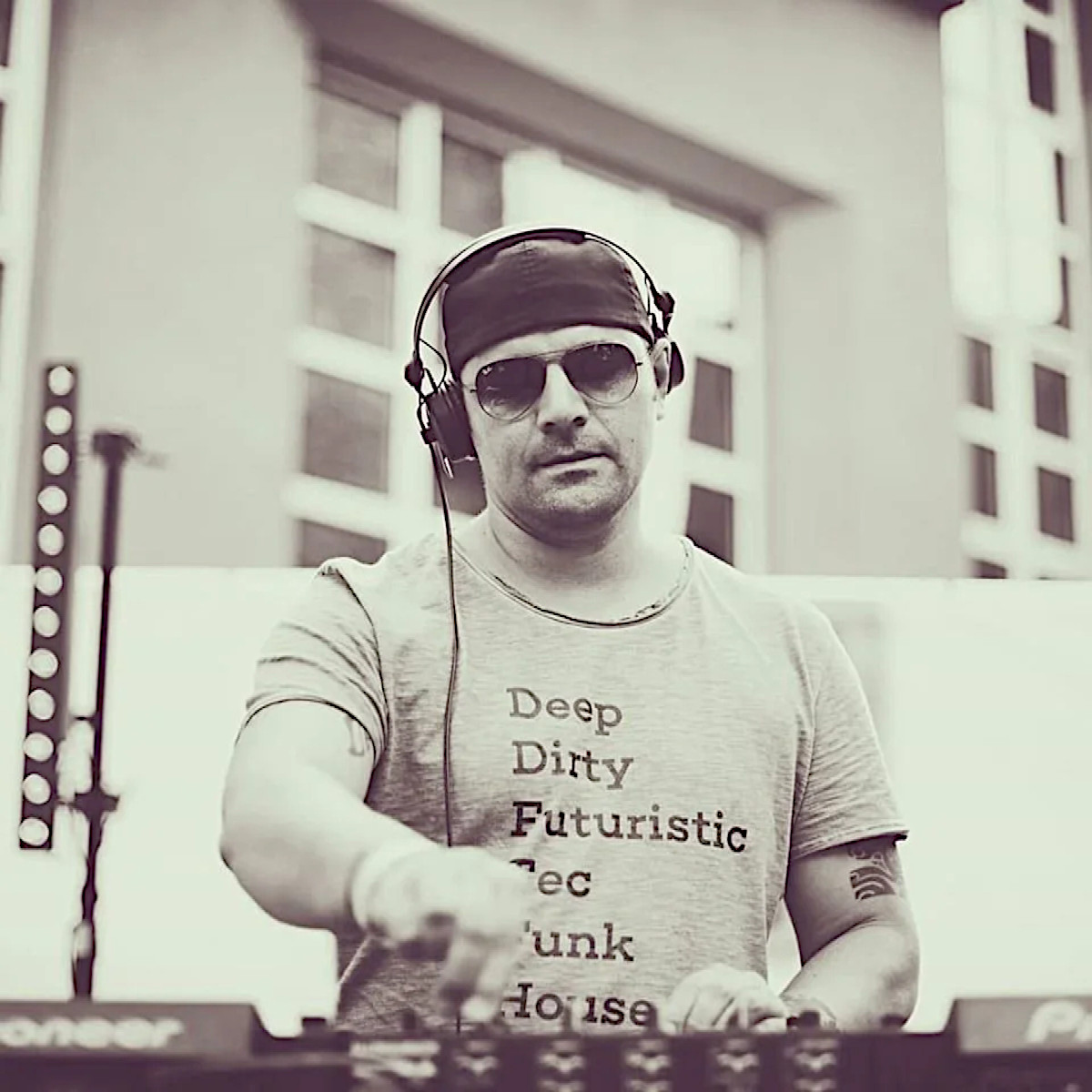 German DJ Benito Blanco performing at an Event, black and white image.