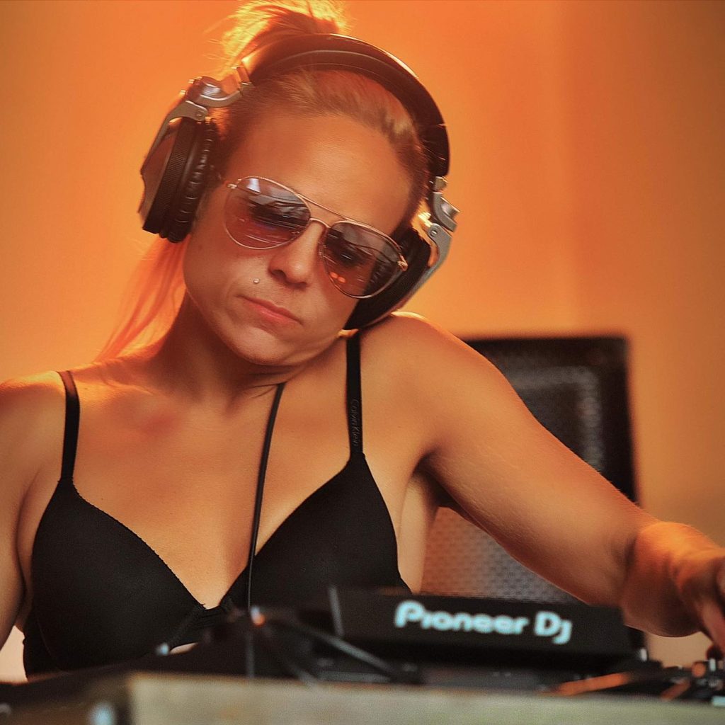 Québec based Orphéon Productions announce DJ Prisss for first show.